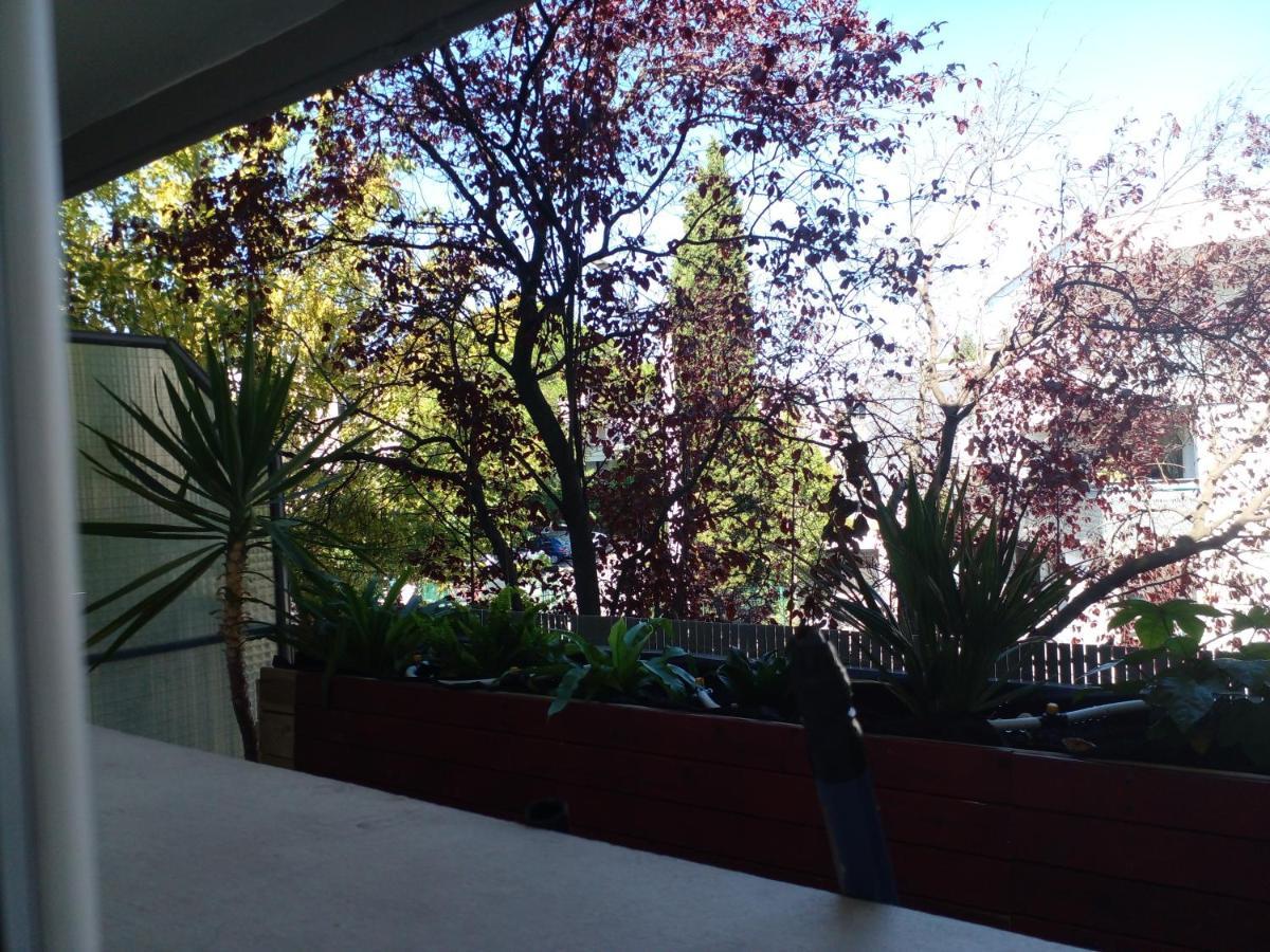 Appartement En Residence Climatise Avec Parking Montpellier Bagian luar foto