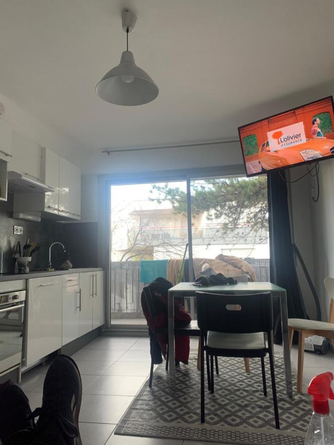 Appartement En Residence Climatise Avec Parking Montpellier Bagian luar foto